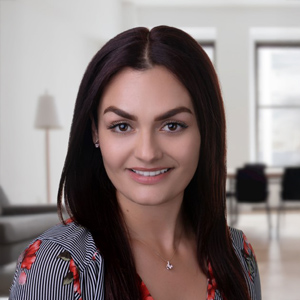 Lissette Coronel, Accounting Customer Service, Management One