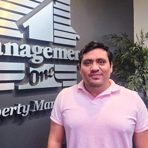 Santiago Ulloa, Accounting Customer Service, Management One